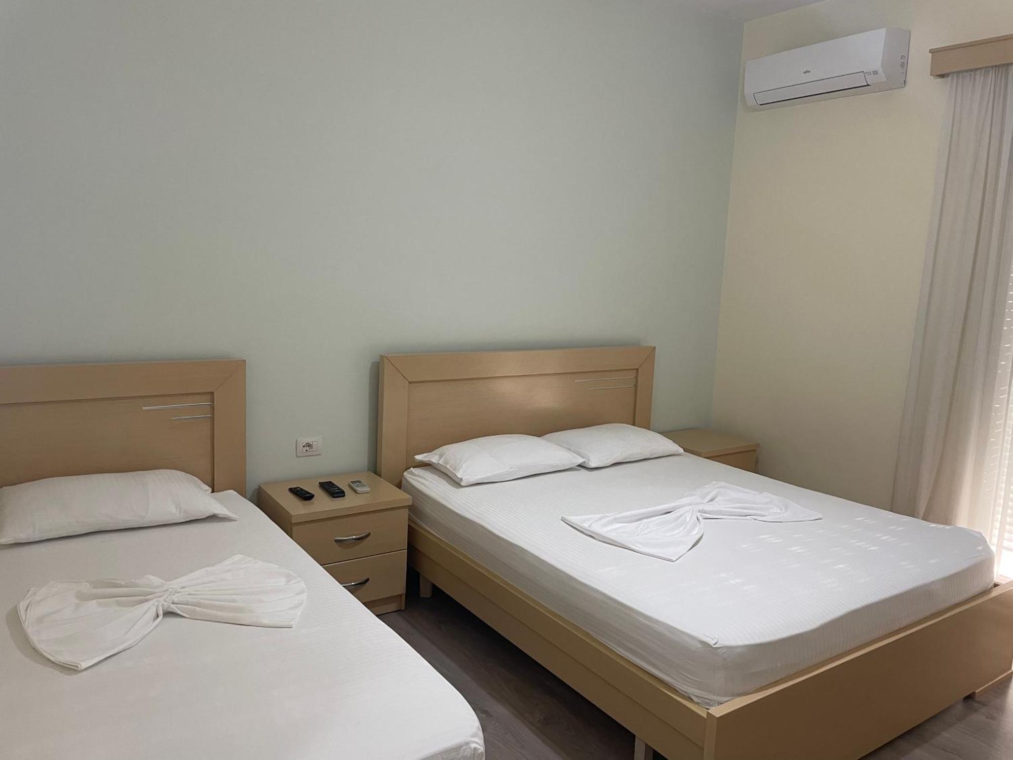 Rent Rooms Kapri Pogradec Kültér fotó