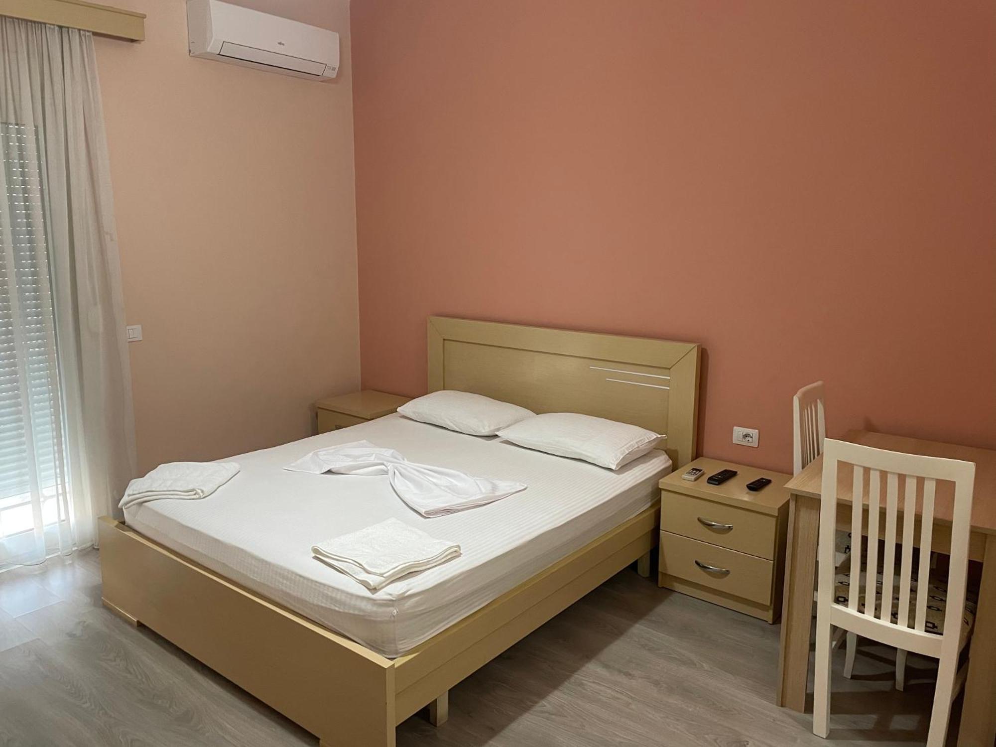 Rent Rooms Kapri Pogradec Kültér fotó